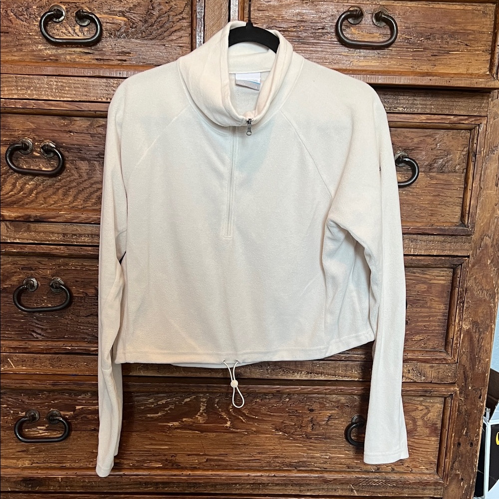 Columbia Cream Fleece Pullover